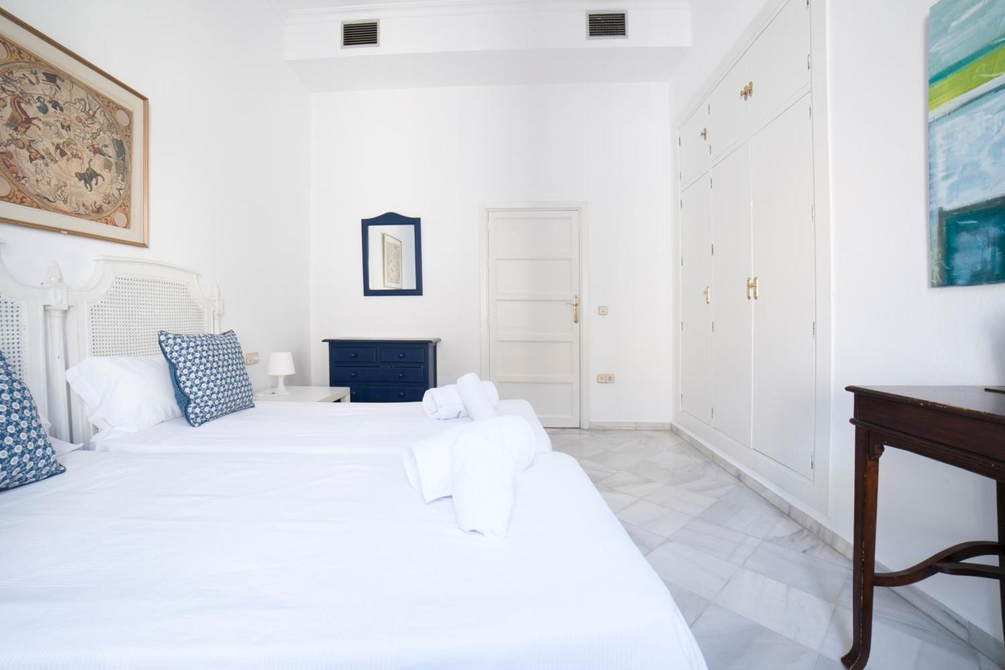 Alohamundi Catedral Apartment Seville
